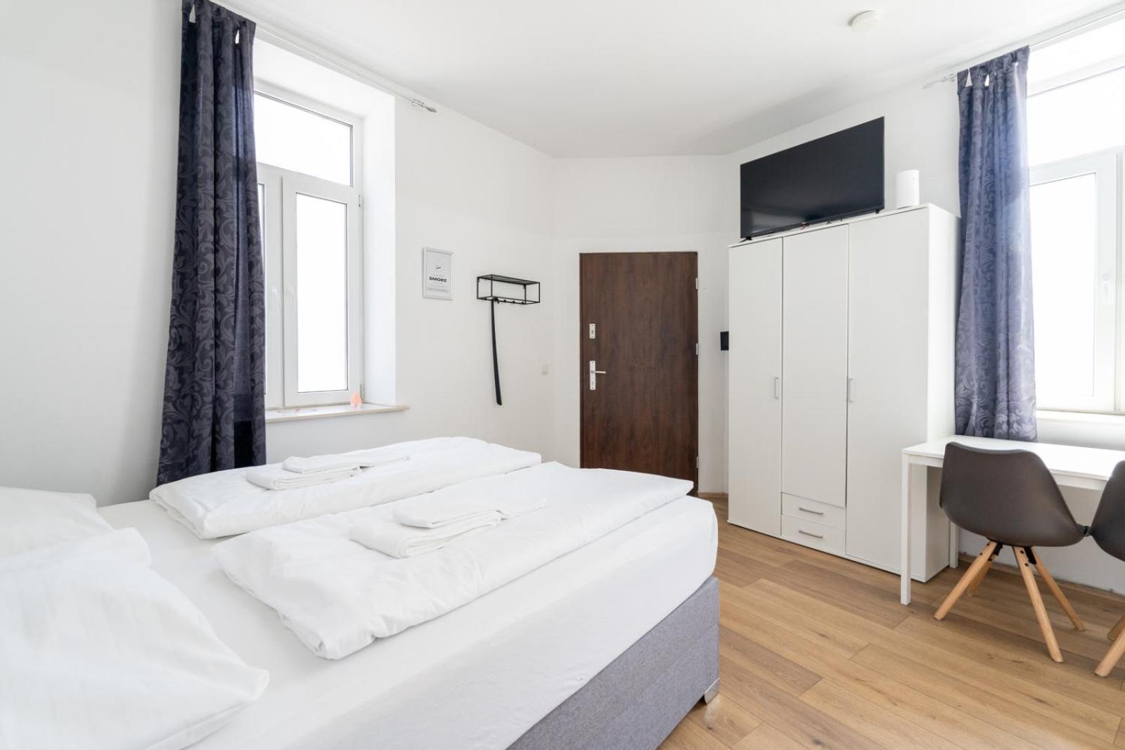 Farawayhomes 43 *